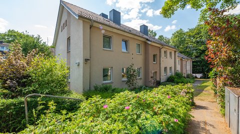 Entspannt leben – Stilvolle Wohnung mit Balkon im Grünen