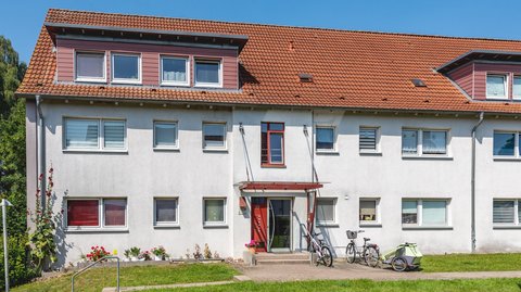 Modern wohnen und draußen entspannen – Ihr neues Zuhause wartet