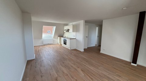 Charmanter Dachgeschoss im Erstbezug – hell & modern wohnen