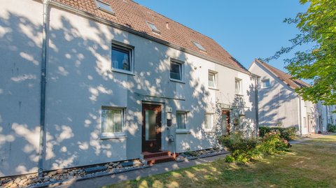 Renovierte Wohnung mit neuer Einbauküche