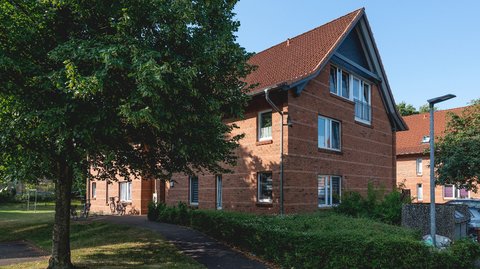 Charmante Wohnung im Grünen mit Balkon (WBS erforderlich)